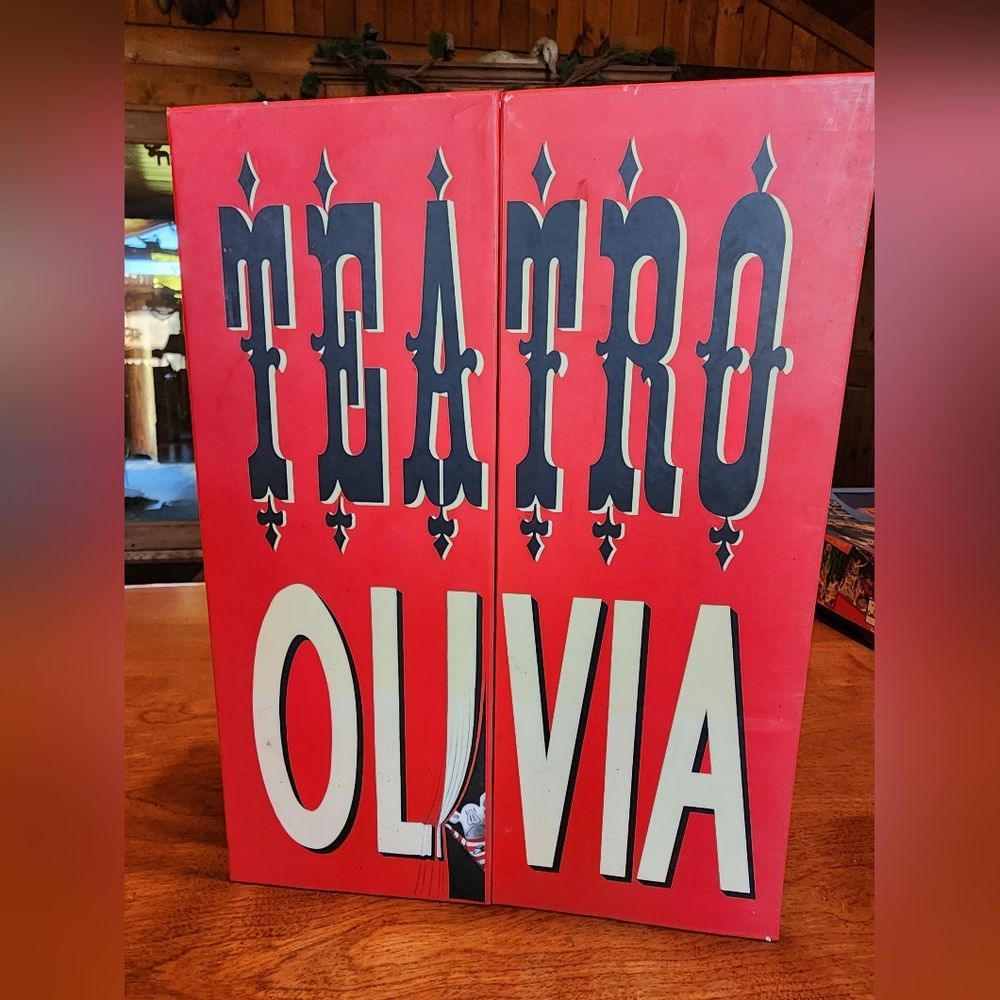 Teatro Olivia Fold Out Theater